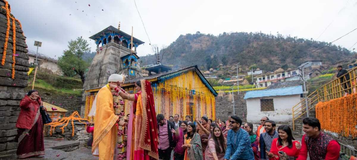 त्रिजुगीनारायण में इस साल अब तक 500 से अधिक शादियां हुईं