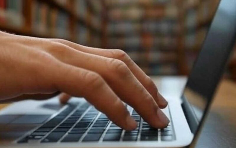 प्रतियोगी परीक्षाओं की तैयारी के लिए सेवायोजन विभाग युवाओं को टाइपिंग का देगा मुफ्त प्रशिक्षण