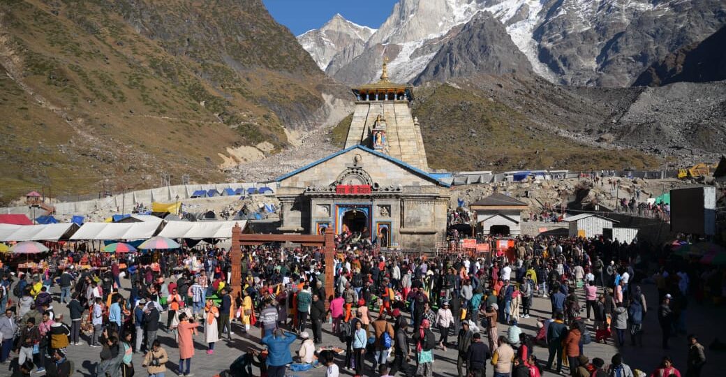 केदारनाथ यात्रा: जीएमवीएन एवं स्थानीय व्यापारियों को 100 करोड़ से अधिक का हुआ व्यापार