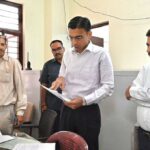 डीएम ने जांची अपने एकीकृत आपदा कन्ट्रोलरूम की नब्जः आला अधिकारियों को प्रोएक्टिव रोल में रहने के दिए निर्देश