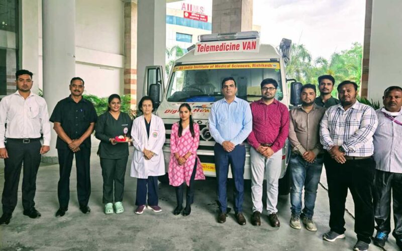 एम्स के सेटेलाईट सेन्टर में कार्यरत श्रमिकों के लिए निःशुल्क स्वास्थ्य शिविर आयोजित