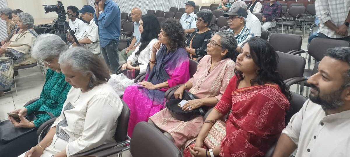 दून पुस्तकालय में आयोजित हुई कर्नाटक संगीत की एक शाम