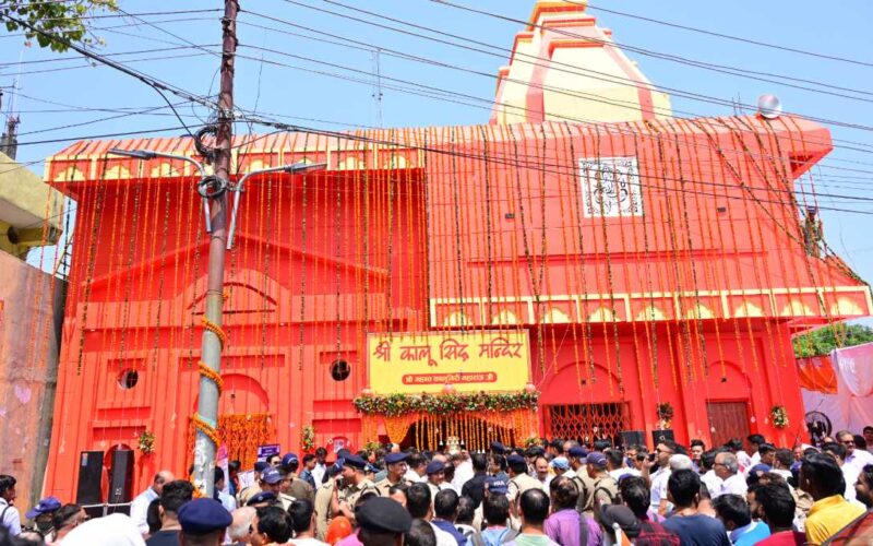 मुख्यमंत्री ने हल्द्वानी स्थित कालू सिद्ध मंदिर में प्राण प्रतिष्ठा महोत्सव में की पूजा-अर्चना