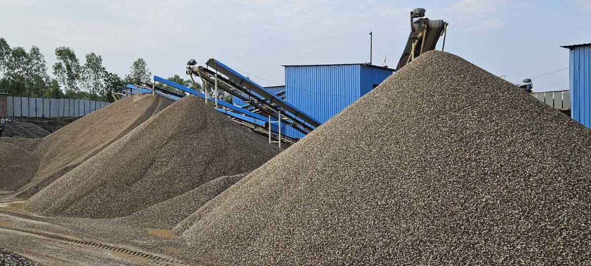 बद्री केदार स्टोन क्रेशर पर 21,16,800/- का अर्थदण्ड अधिरोपित