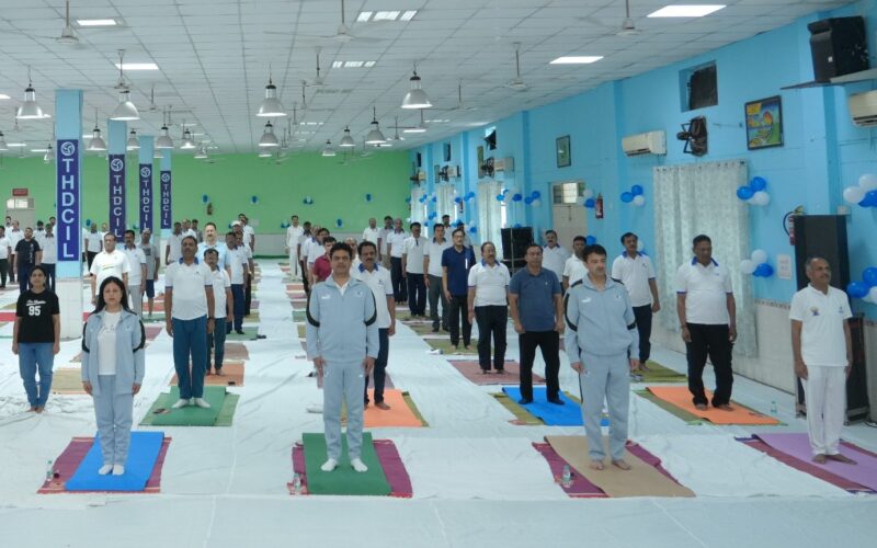टीएचडीसी इंडिया लिमिटेड में उत्साह और जोश के साथ मनाया गया 11वां अंतर्राष्ट्रीय योग दिवस