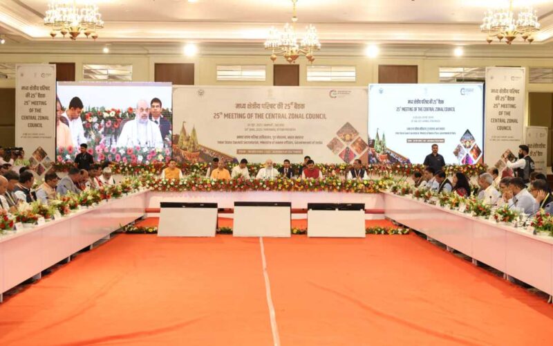 मुख्यमंत्री धामी ने मध्य क्षेत्रीय परिषद की बैठक में राज्य से जुड़े अनेक महत्वपूर्ण मुद्दों को उठाया