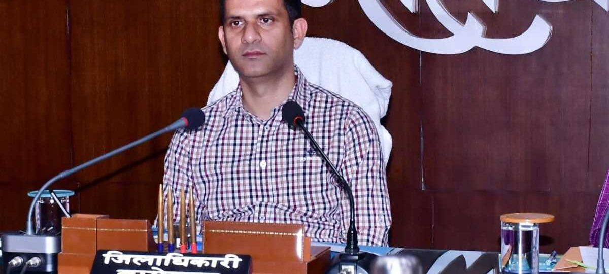 भू-स्खलन संभावित क्षेत्रों में चेतावनी बोर्ड लगाने के निर्देश