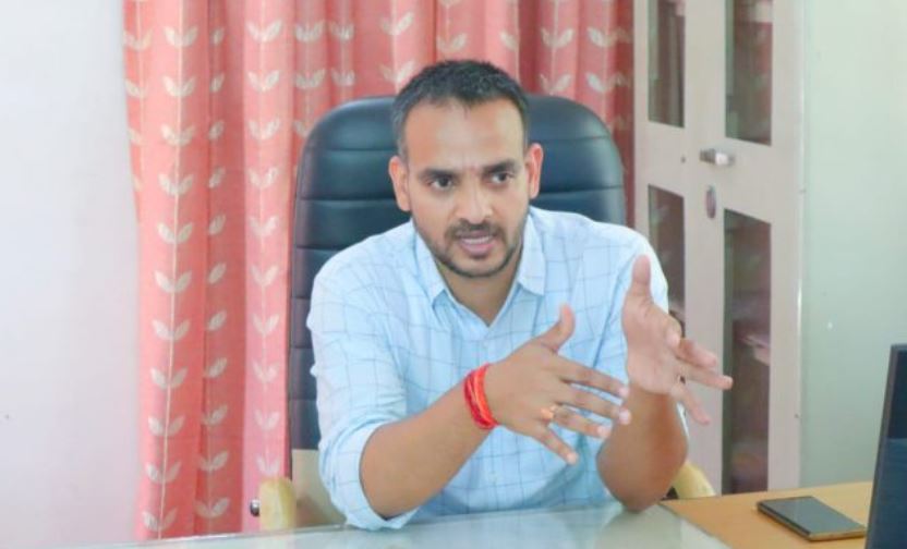 उपलब्धियों भरा रहा डीएम गहरवार का दो साल का कार्यकाल