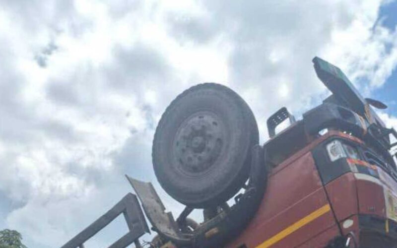 कांवड़ यात्रियों का ट्रक पलटा, तीन यात्रियों की मौत, मुख्यमंत्री धामी ने शोक संवेदना व्यक्त की