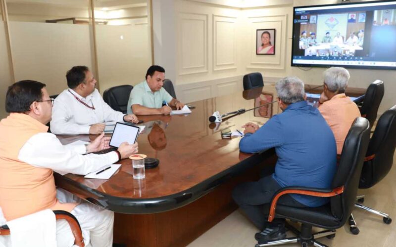 मुख्यमंत्री धामी ने कांवड़ मेला-2025 की तैयारियों को लेकर अधिकारियों के साथ समीक्षा बैठक की