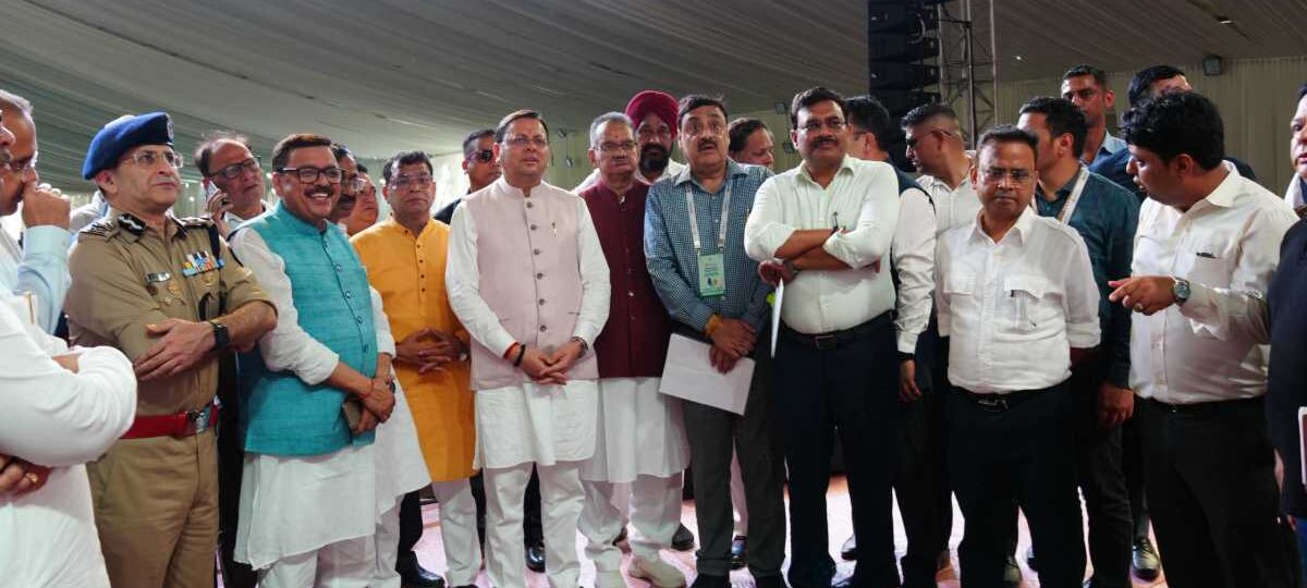 धामी सरकार मनाएगी एक लाख करोड़ की ग्राउंडिंग का उत्सव, मुख्यमंत्री ने तैयारियों को परखा