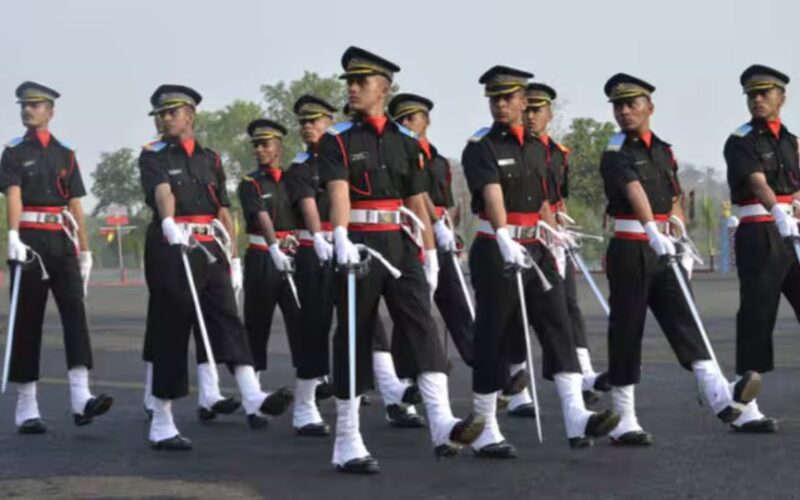 इंडियन आर्मी में निकली एसएससी टेक भर्ती, बिना परीक्षा सीधे ऑफिसर पोस्ट पर सेलेक्शन