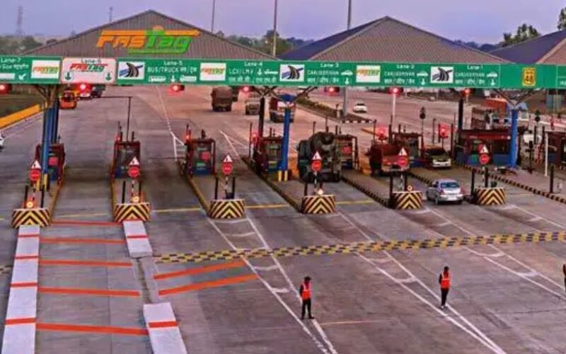 देशभर के टोल प्लाजा से हर दिन हो रही 168 करोड़ रुपये की कमाई