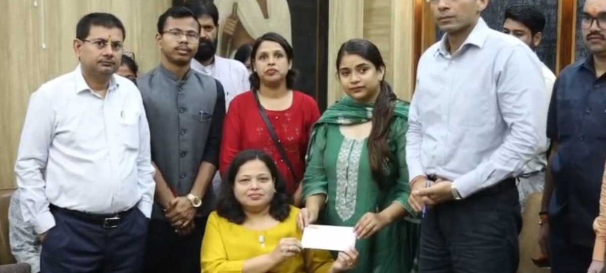 समस्या निस्तारण के साथ ही डीईओसी से वायरलेस व दूरभाष पर अपनी क्यूआरटी से आपदा सम्बन्धी अपडेट लेते रहे डीएम