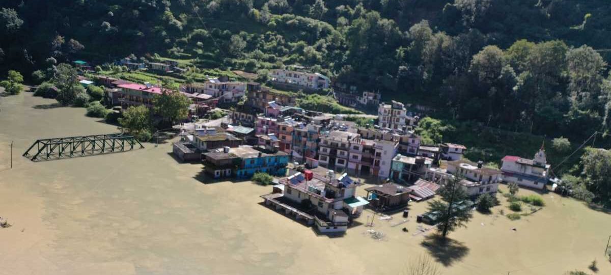 स्यानाचट्टी में बनी कृत्रिम झील को खोलने के प्रयास निरंतर जारी