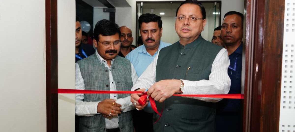 सीएम धामी ने किया देहरादून में अमर उजाला डिजिटल ऑफिस का उद्घाटन