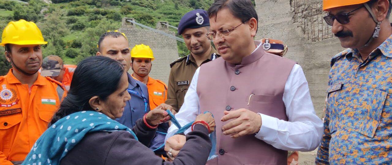 राखी, राहत और रिश्ता–आपदा के बीच मानवीय संवेदनाओं का मार्मिक दृश्य