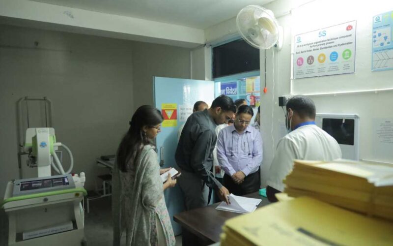 डीएम ने जिला चिकित्सालय के सभी प्रस्तावों को मौके पर मंजूरी दी