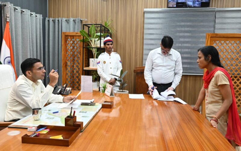 नए रूप में देहरादून जिला  प्रशासन, संवेदना; मदद; न्याय; एक्शन; प्रवर्तन