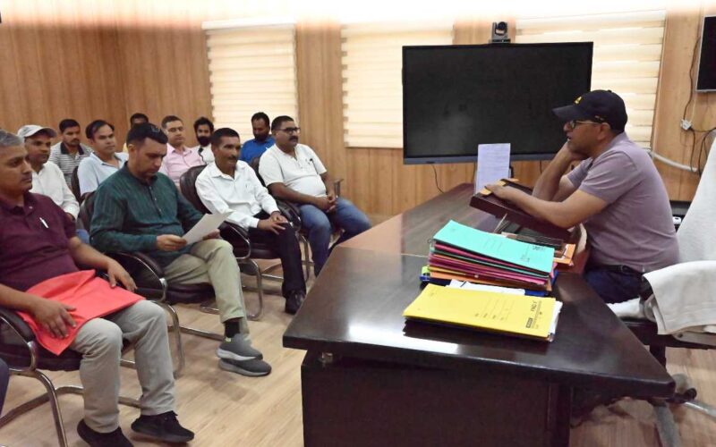 चारधाम यात्रा की तैयारियों एवं यात्रा को सुगम सुरक्षित संचालित कराने को लेकर बैठक