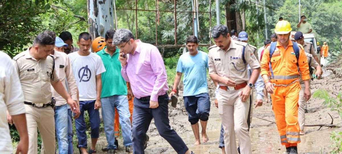 थराली आपदा : राहत एवं बचाव कार्यों में स्वास्थ्य विभाग अलर्ट, मुख्यमंत्री धामी ने दिए त्वरित कार्रवाई के निर्देश