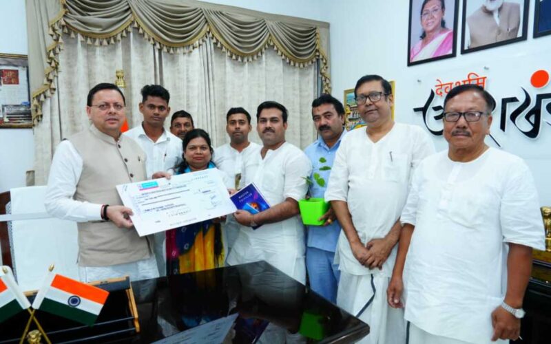आपदा राहत हेतु सत्संग संस्था ने मुख्यमंत्री राहत कोष में प्रदान की ₹1 करोड़ की सहयोग राशि