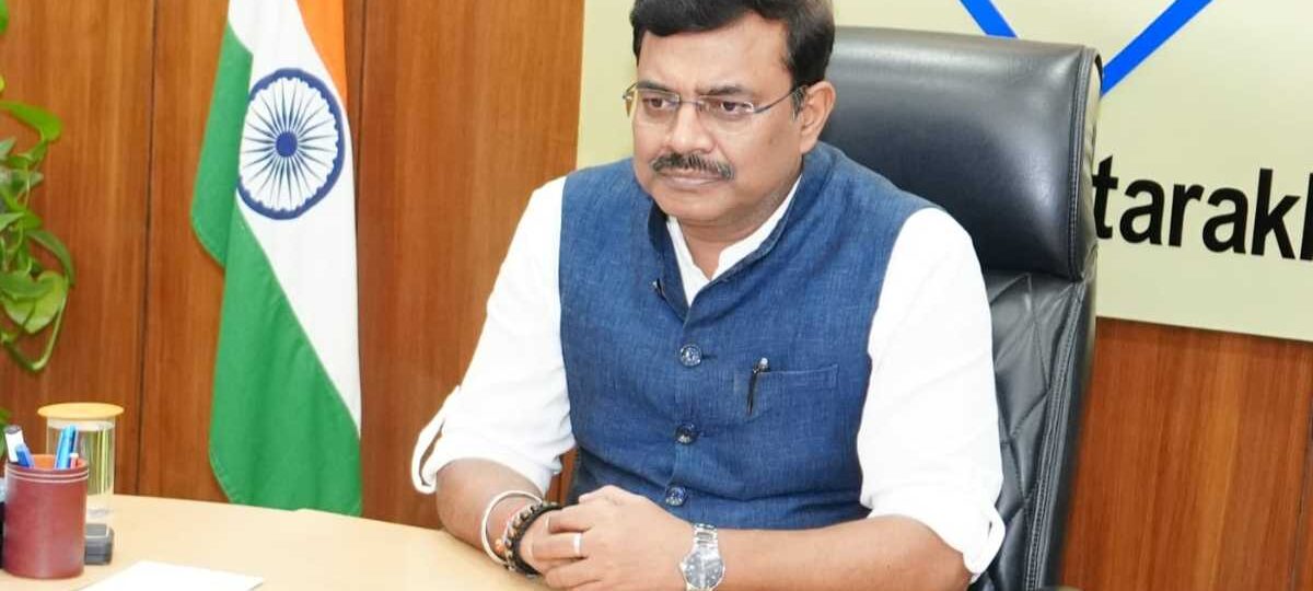 सभी वैज्ञानिक संस्थानों के साथ भूस्खलन न्यूनीकरण की समस्याओं के निराकरण पर चर्चा