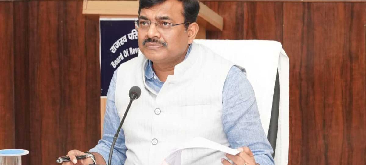 धारा 34 और 143 से सम्बन्धित वादों के निस्तारण के लिए चलाया जाए अभियानः अध्यक्ष राजस्व परिषद