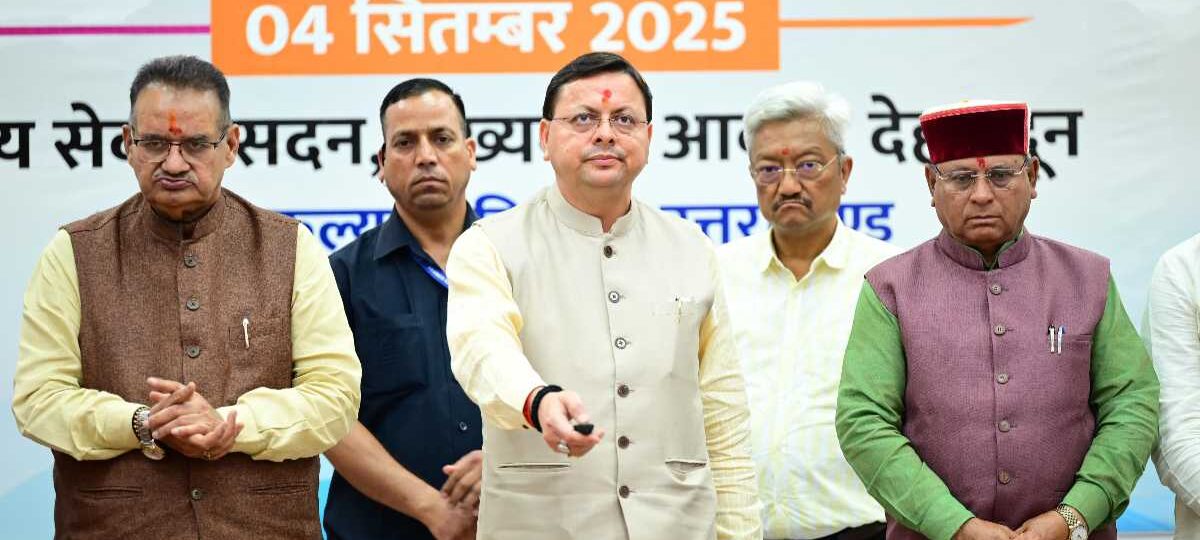 मुख्यमंत्री ने वरिष्ठ नागरिकों, दिव्यांगजनों से किया संवाद