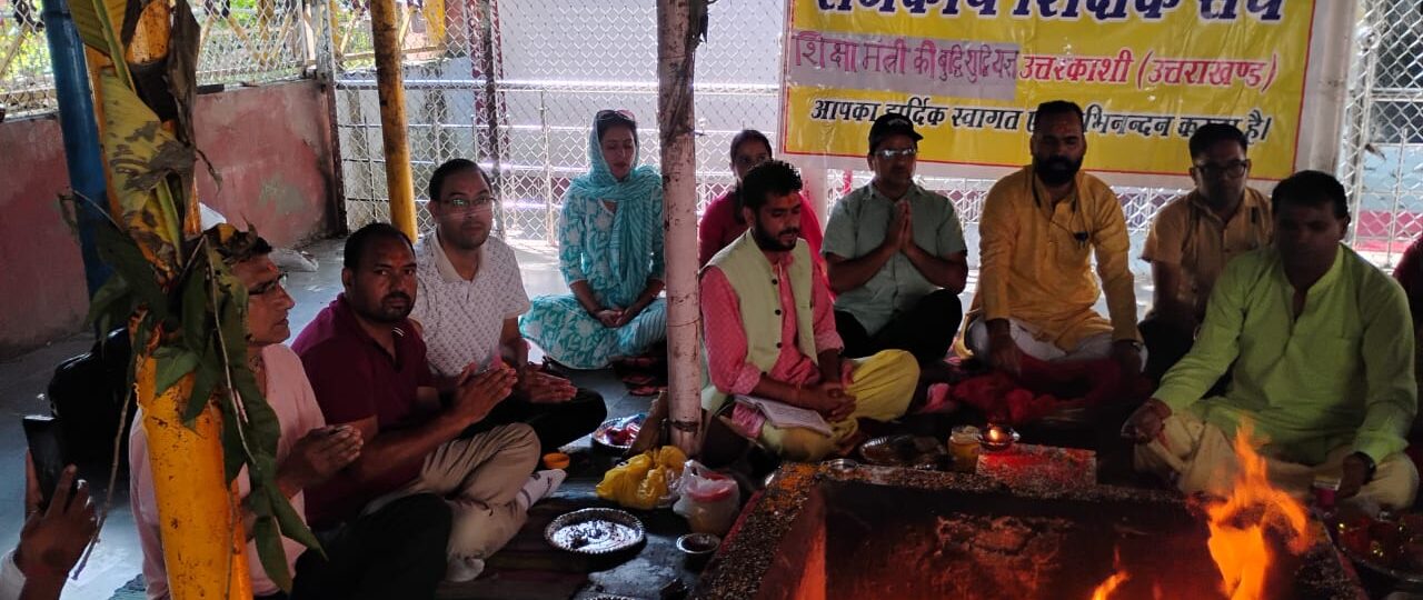 गैर शैक्षणिक कार्यों का पूर्णतः बहिष्कार कर रहे शिक्षक जानिये वजह