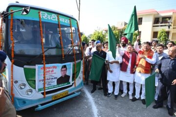 मुख्यमंत्री धामी ने किया हल्द्वानी सिटी बस सेवा का शुभारंभ
