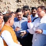 मुख्यमंत्री पुष्कर सिंह धामी ने आपदा प्रभावितों के बीच मनाई दीपावली