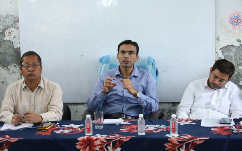 एक-एक प्रभावितों को राहत पंहुचाने तक क्षेत्र में ही जमे रहेंगे विभागीय अधिकारी; डीएम