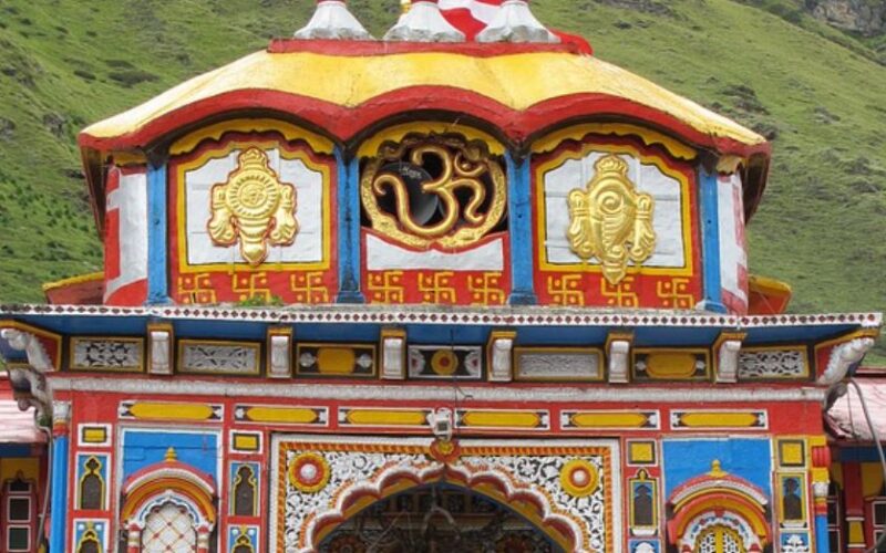बद्रीनाथ में भी श्रद्धालुओं की संख्या का बना रिकॉर्ड