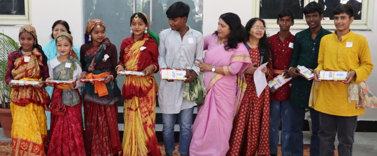 पुस्तक मेले के दूसरे दिन भी हुई पुस्तकों की खरीददारी और बच्चों का हुआ उत्तराखण्ड टैलेंट शो