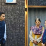 निजी संस्थान में नौकरी मिलने उपरांत माता संग प्रशासन का धन्यवाद करने कलेक्ट्रेट पहुंची प्रियंका