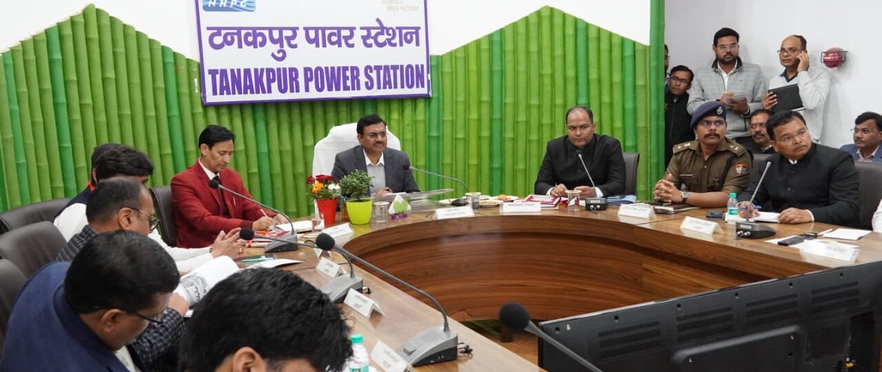 मुख्य सचिव आनन्द बर्द्धन का चम्पावत दौरा-विकास परियोजनाओं की विस्तृत समीक्षा, प्रगति में तेजी के निर्देश