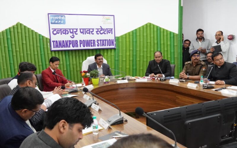 मुख्य सचिव आनन्द बर्द्धन का चम्पावत दौरा-विकास परियोजनाओं की विस्तृत समीक्षा, प्रगति में तेजी के निर्देश