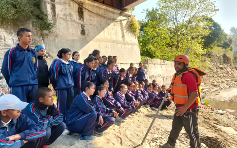 युवा आपदा मित्र – आपदा प्रबंधन प्रशिक्षण कार्यक्रम का सफल समापन