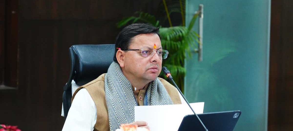 मुख्यमंत्री ने अधिकारियों को दिए राजस्व वसूली बढाने के निर्देश