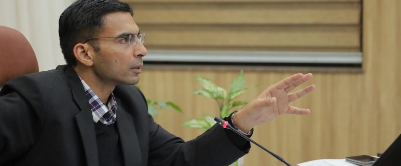 सीएम के निर्देश पर बच्चों की जान का जोखिम बने जिले के 76 जर्जर स्कूल भवन एक झटके में ध्वस्त