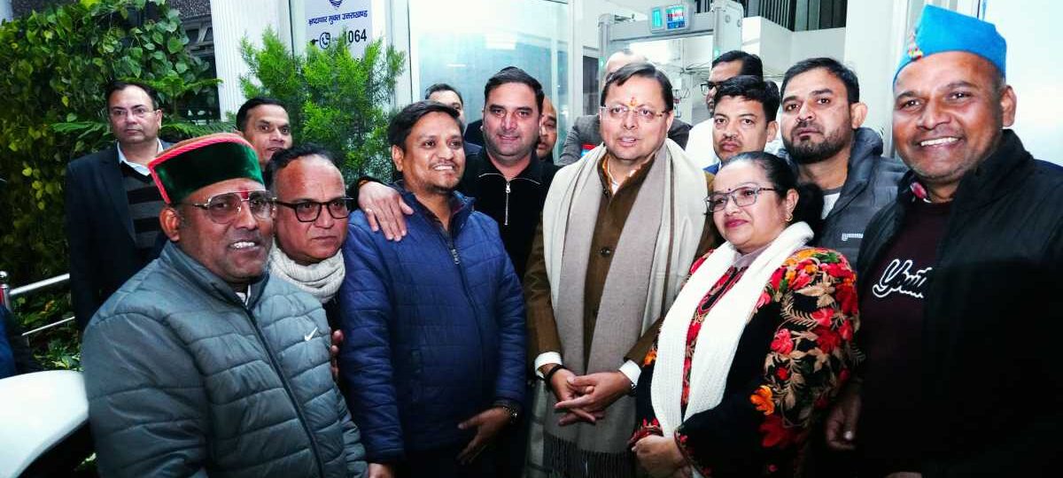 उपनल कर्मचारियों ने मुख्यमंत्री से भेंट कर ‘समान कार्य–समान वेतन’ पर कैबिनेट के ऐतिहासिक निर्णय के लिए व्यक्त किया आभार