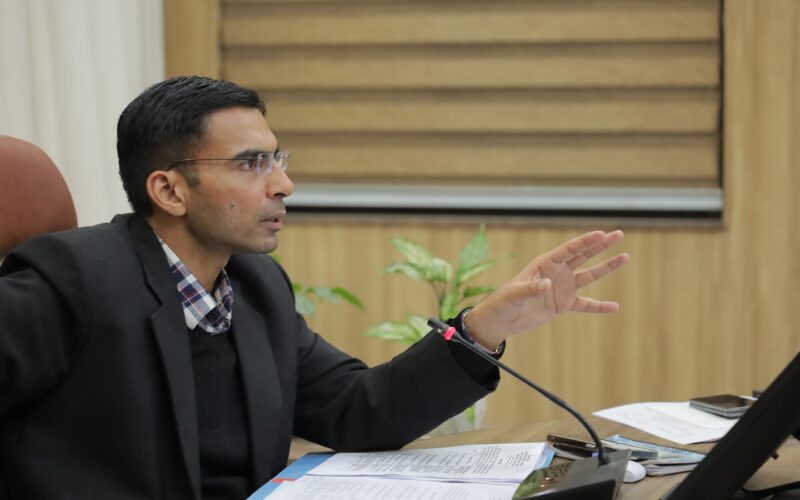 सीएम के निर्देश पर बच्चों की जान का जोखिम बने जिले के 76 जर्जर स्कूल भवन एक झटके में ध्वस्त