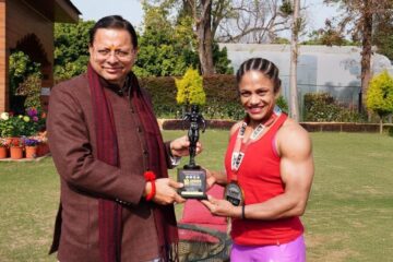 मुख्यमंत्री धामी ने बॉडी बिल्डर प्रतिभा थपलियाल को किया सम्मानित…