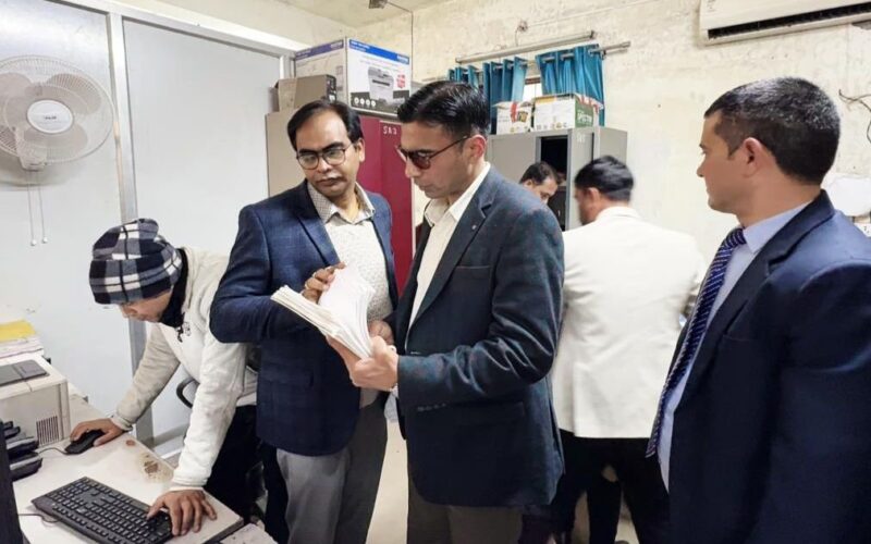 डीएम की संस्तुति पर उप निबंधक ऋषिकेश निलंबित, मुख्यालय संबद्ध