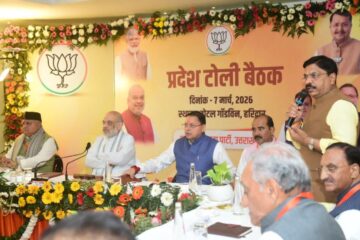 टोली बैठक मे शाह ने की संगठन के प्रमुख नेताओं से चर्चा की…