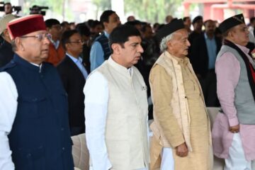 धामी मंत्रिमंडल का विस्तार, पांच नए मंत्रियों ने ली शपथ…