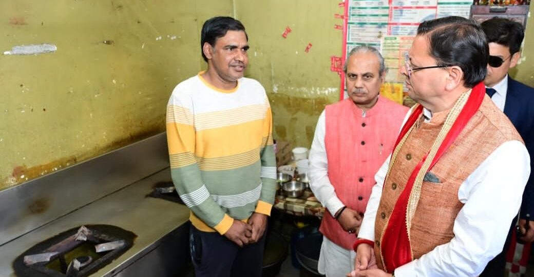 रेस्टोरेंट पहुंचकर मुख्यमंत्री ने लिया गैस आपूर्ति का जायजा…