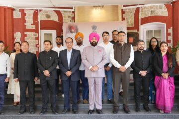 आपदा में उत्कृष्ट कार्य करने वाले कार्मिकों को राज्यपाल ने किया सम्मानित…