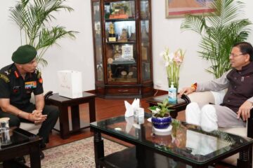 मुख्यमंत्री धामी से उप सेना प्रमुख लेफ्टिनेंट जनरल राजीव घई की शिष्टाचार भेंट…